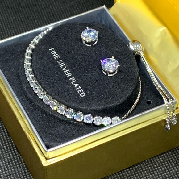 Fine Silver Bracelet and Stud Earrings ✨✨ - Picture 4 of 8